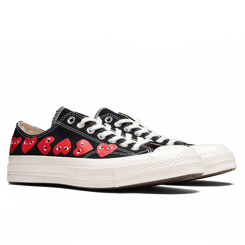 Converse X Comme des Garçons - Noire Basse (multi coeurs rouge)